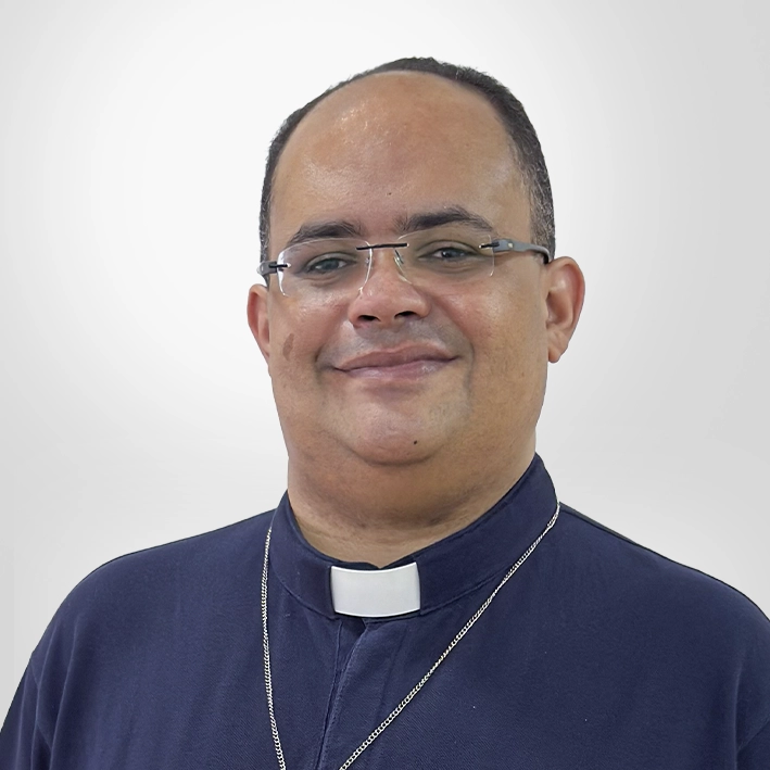 111 Pe. Wilton Maximiliano copiar